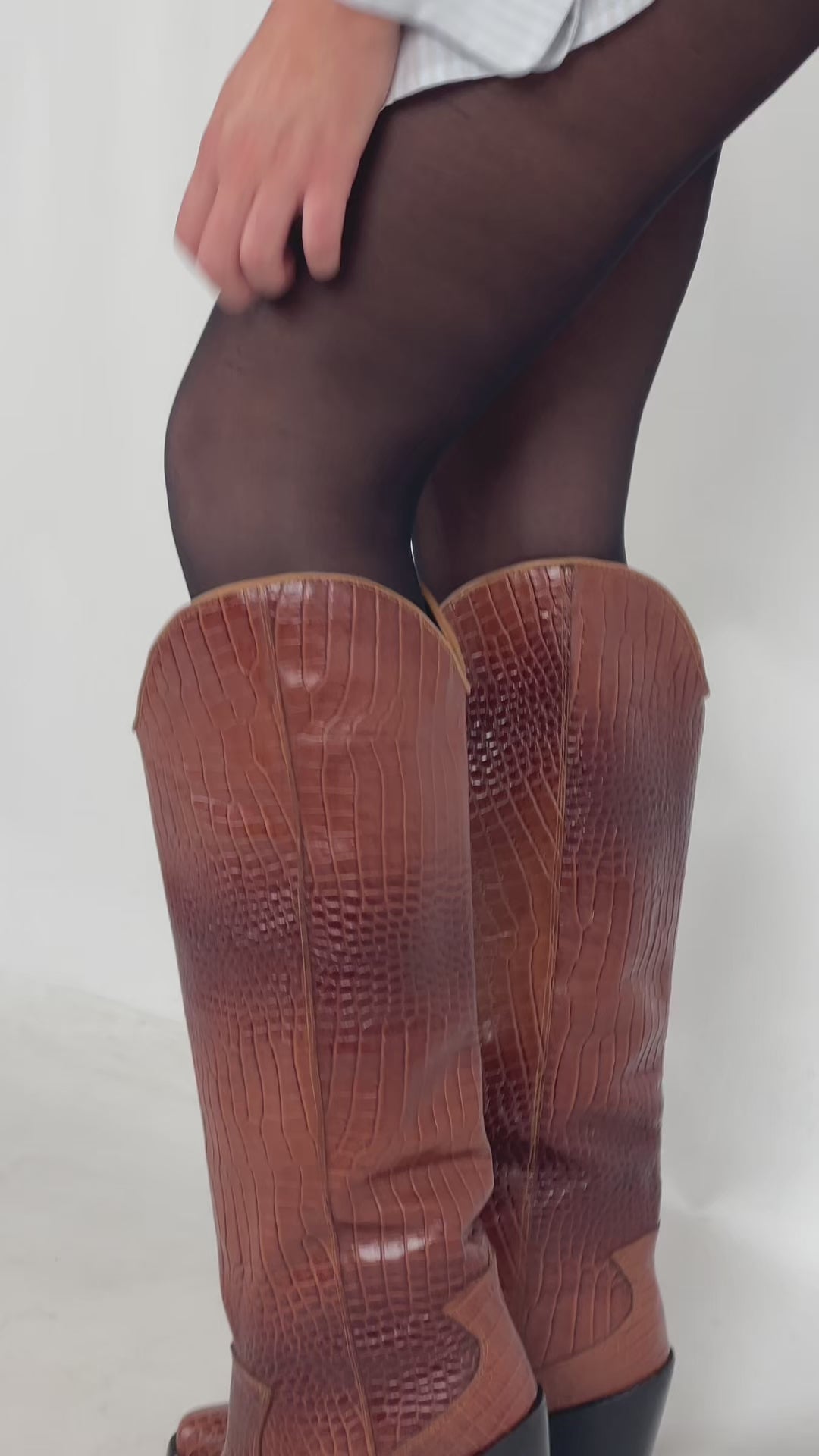 copy_D36A3C10-A520-4843-9CE0-327586F874FD 2.MOV